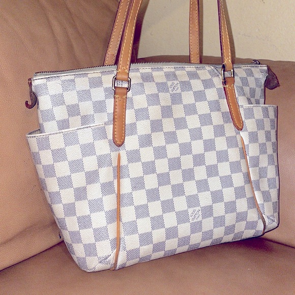 ✨ Louis Vuitton ✨ - Picture 13 of 14